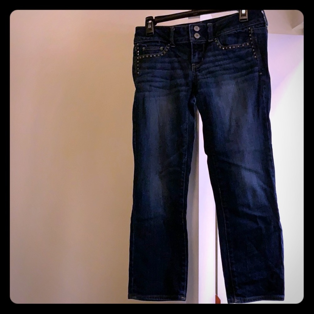 Capri jeans with embellishments